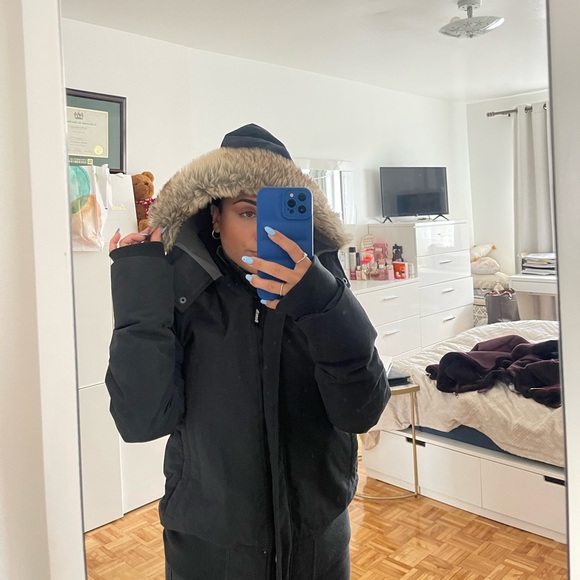 Bench parka - Picture 1 of 6